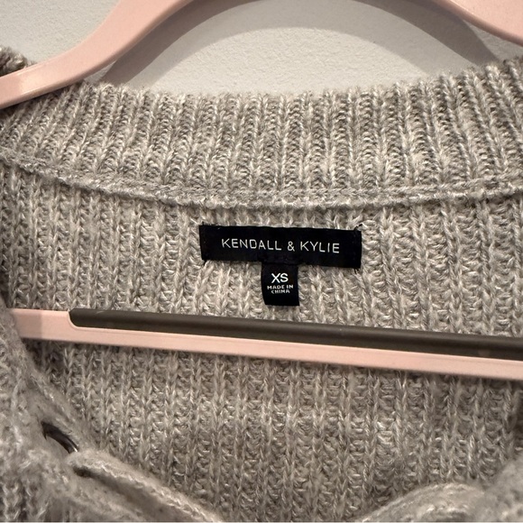Kendall and Kylie Pacsun Grey Sweater - Picture 5 of 6